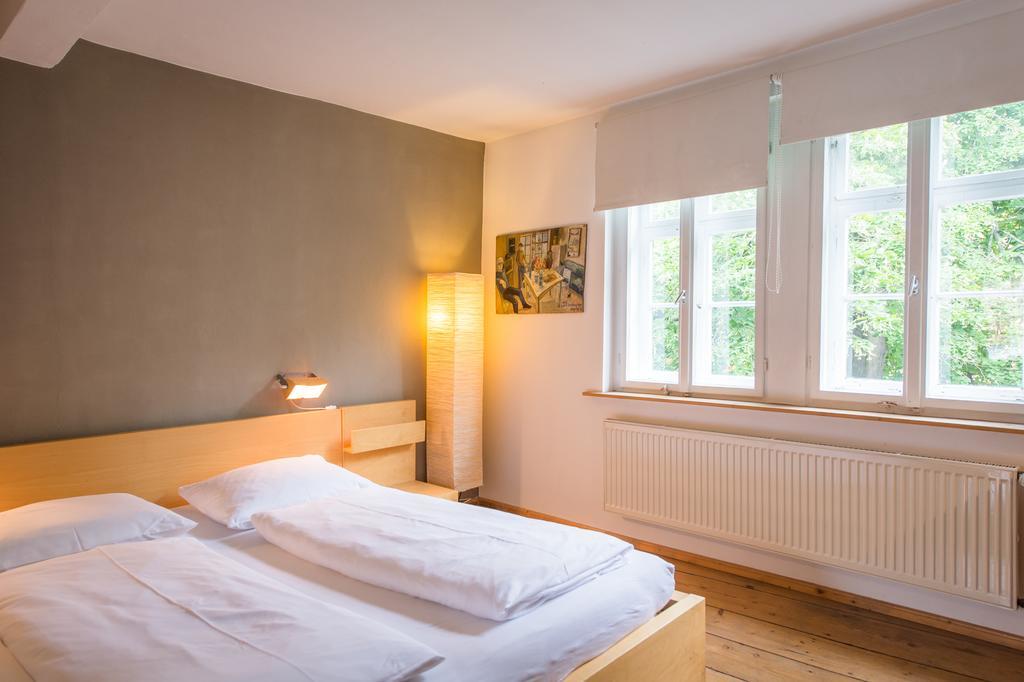 "Goethezimmer" Ferienwohnung Und Zimmer Am Burgplatz Weimar  Exterior photo