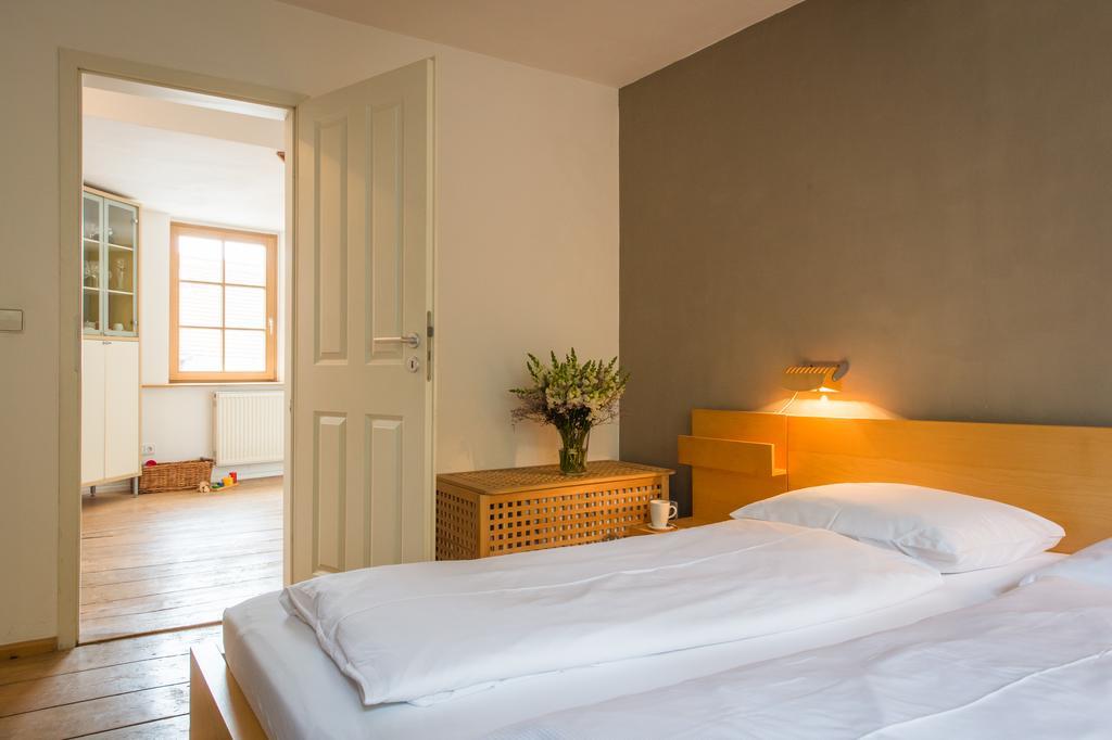 "Goethezimmer" Ferienwohnung Und Zimmer Am Burgplatz Weimar  Exterior photo