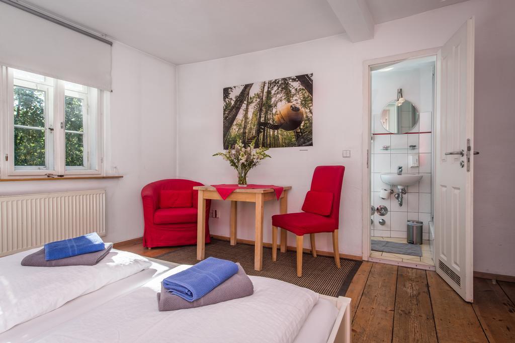 "Goethezimmer" Ferienwohnung Und Zimmer Am Burgplatz Weimar  Exterior photo