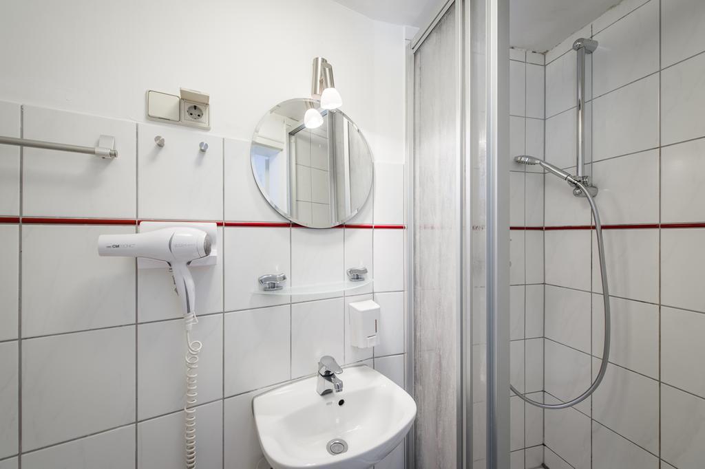 "Goethezimmer" Ferienwohnung Und Zimmer Am Burgplatz Weimar  Exterior photo